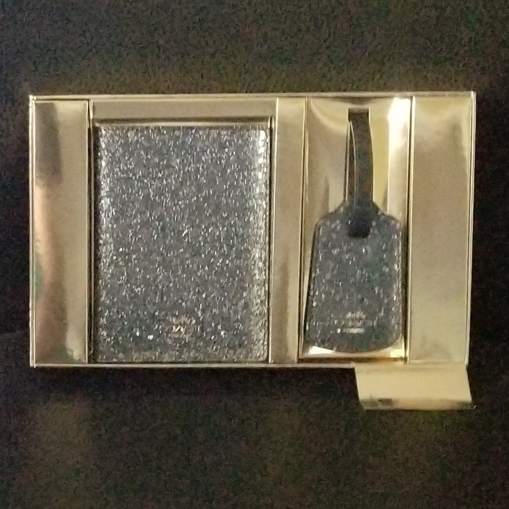 $SOLD$ 🆕️ 💯 Auth Coach Glitter Travel Set F38644 - Picture 5 of 8